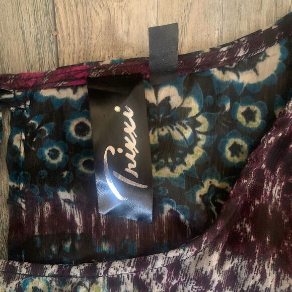 NWT TRIXXI JUNIOR'S 3/4 SLEEVE FLORAL SLIT BACK DRESS WITH BUILT IN LINER 7 - Picture 2 of 7